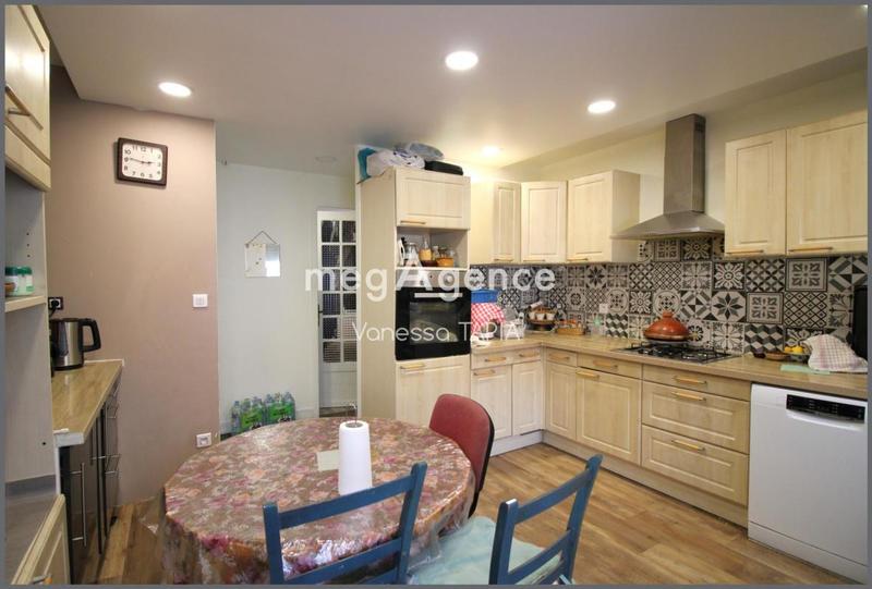 Maison - 159 m² - 6 pièces