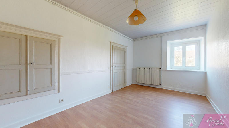 Maison - 264 m² - 9 pièces