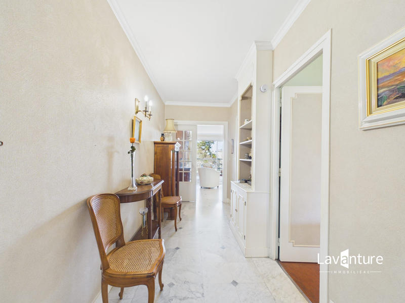 Appartement - 110 m² - 5 pièces