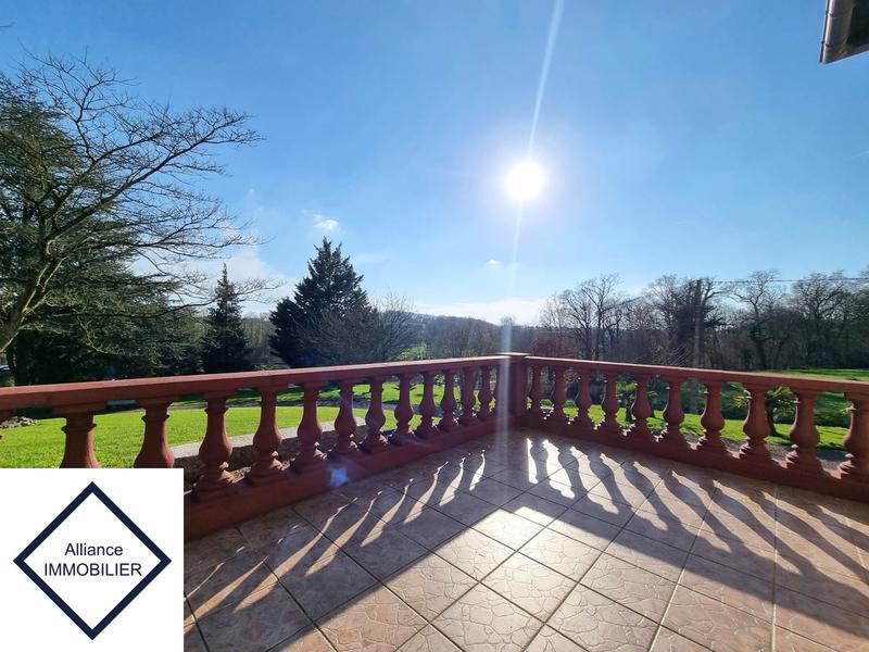 Maison - 151 m² - 7 pièces