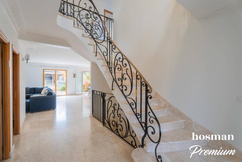 Maison - 178 m² - 7 pièces