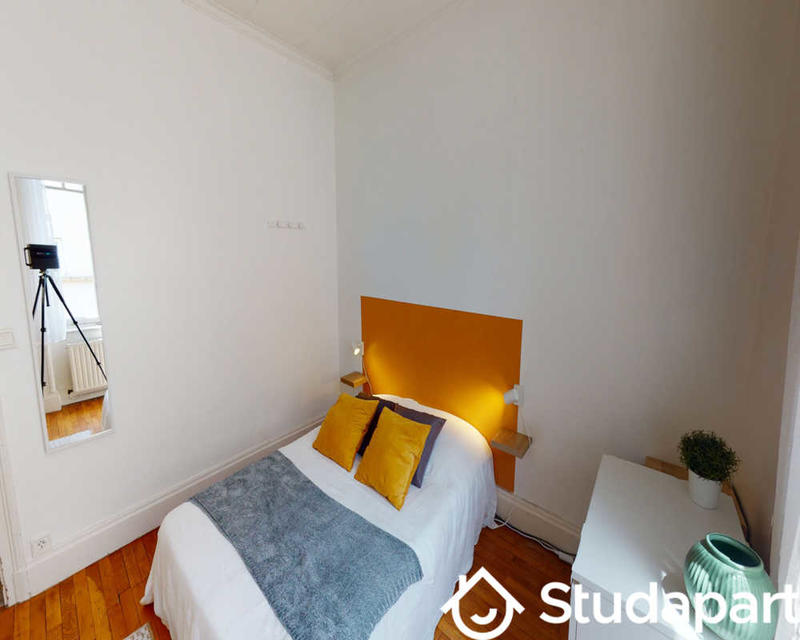 Chambre - 57 m² - 1 pièce