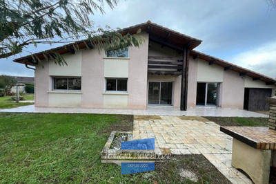 Maison - 138 m² - 5 pièces