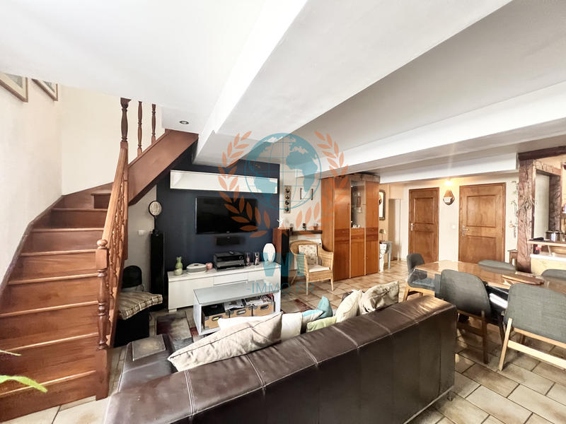 Appartement - 108 m² - 5 pièces