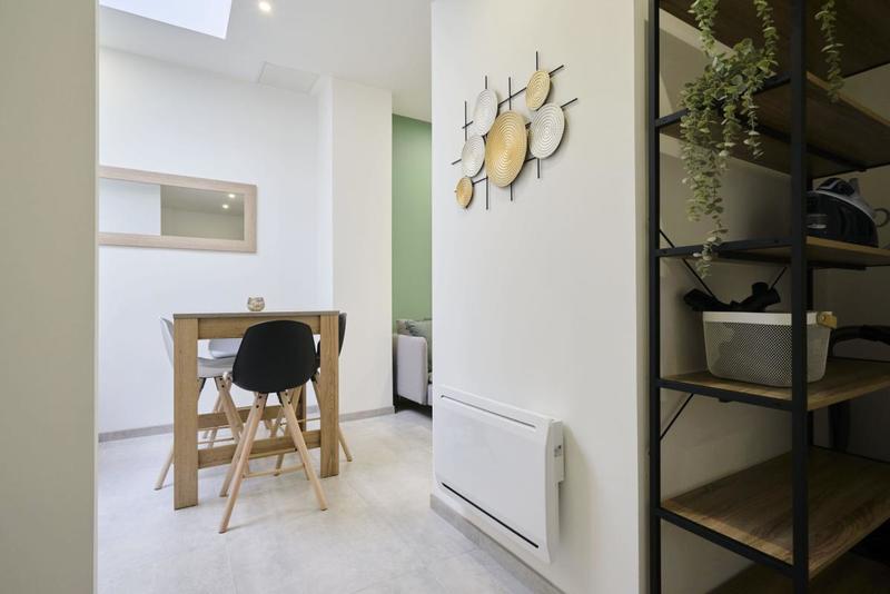 Maison - 143 m² - 9 pièces