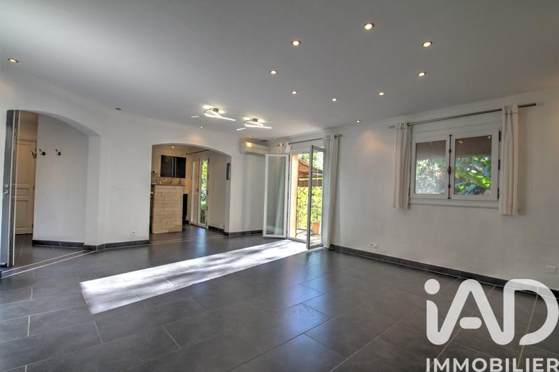 Maison - 96 m² - 4 pièces