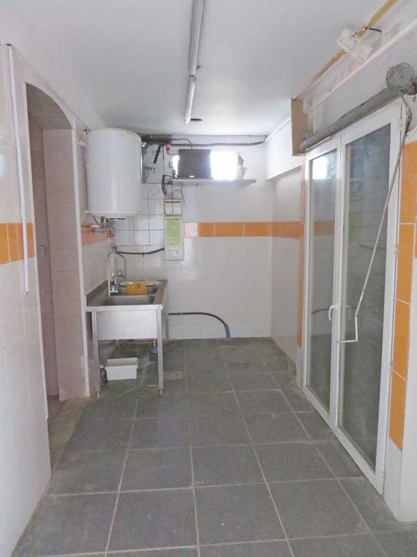 Magasins - 139 m² - 4 pièces