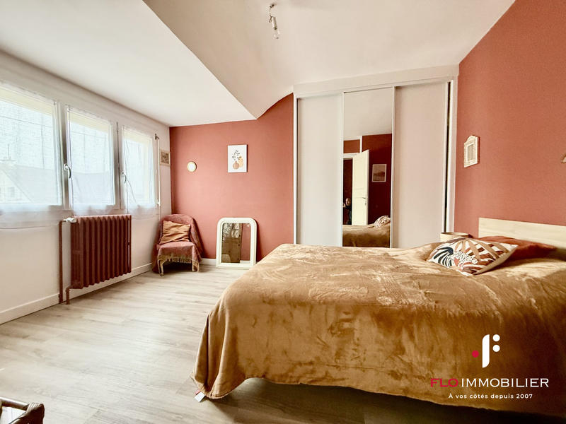 Maison - 97 m² - 5 pièces