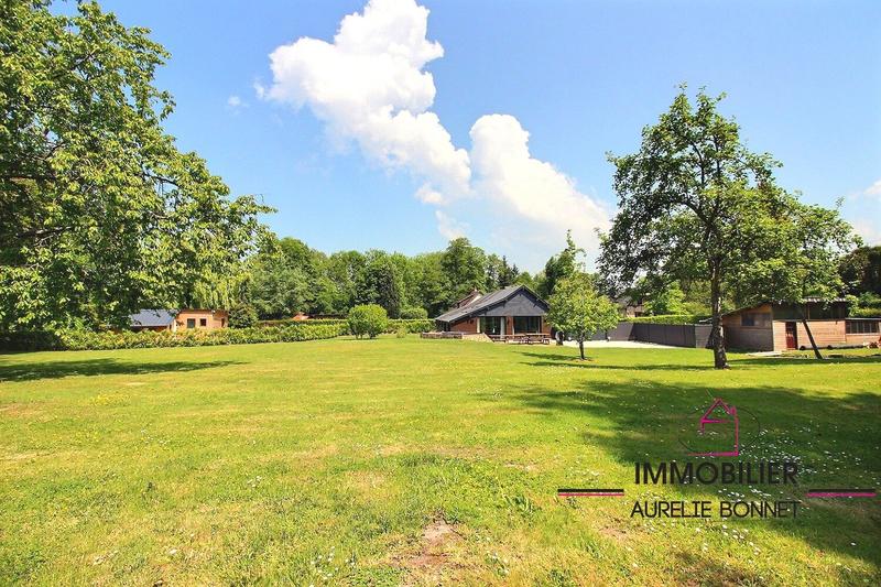 Maison - 325 m² - 15 pièces