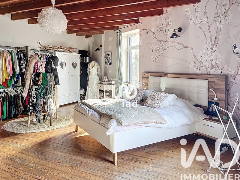 Maison - 255 m² - 8 pièces