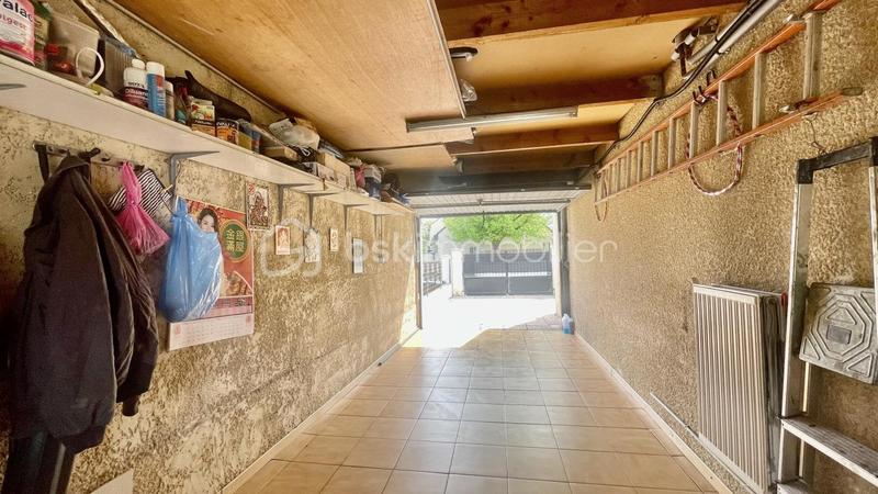 Maison traditionnelle - 97 m² - 5 pièces