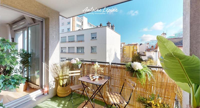 Appartement - 85 m² - 4 pièces