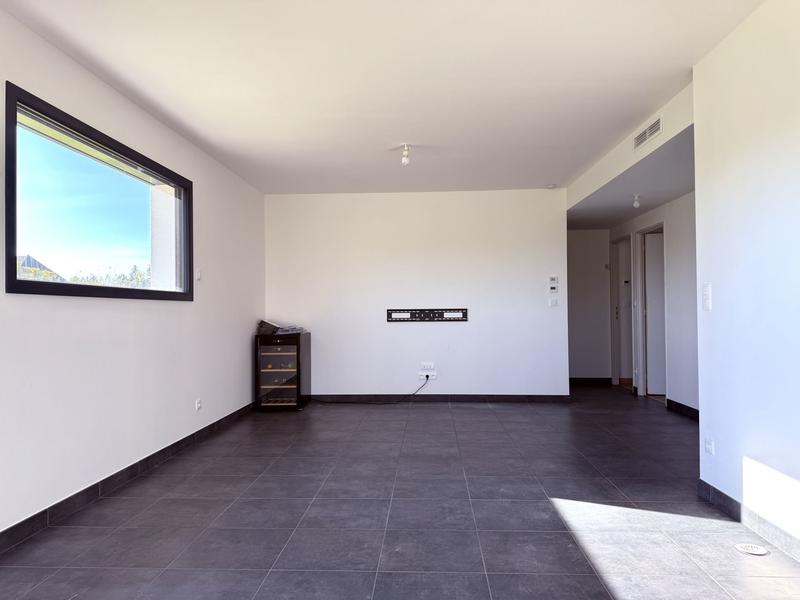 Maison - 99 m² - 4 pièces