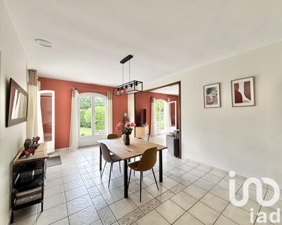 Maison - 144 m² - 8 pièces