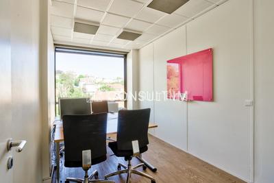 Bureau - 137 m²