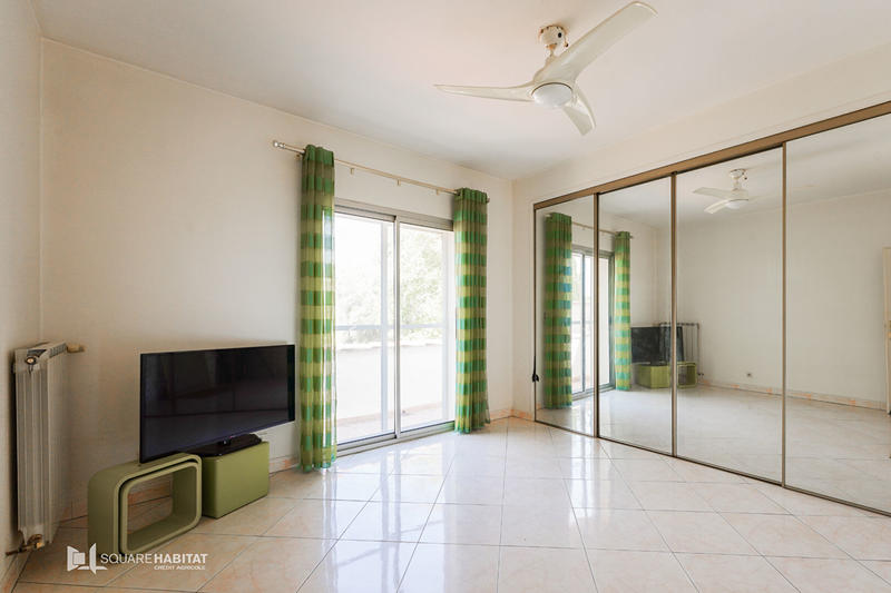 Maison - 223 m² - 5 pièces