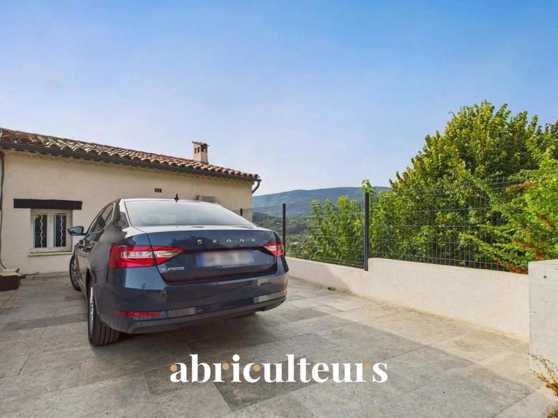 Appartement ancien - 95 m² - 4 pièces