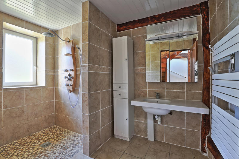 Propriété - 317 m² - 10 pièces