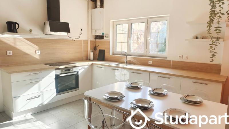 Chambre - 14 m² - 1 pièce