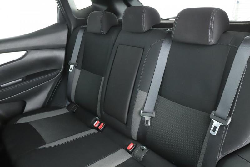 Nissan Qashqai 1.2 Dig-T n-Connecta 115 ch