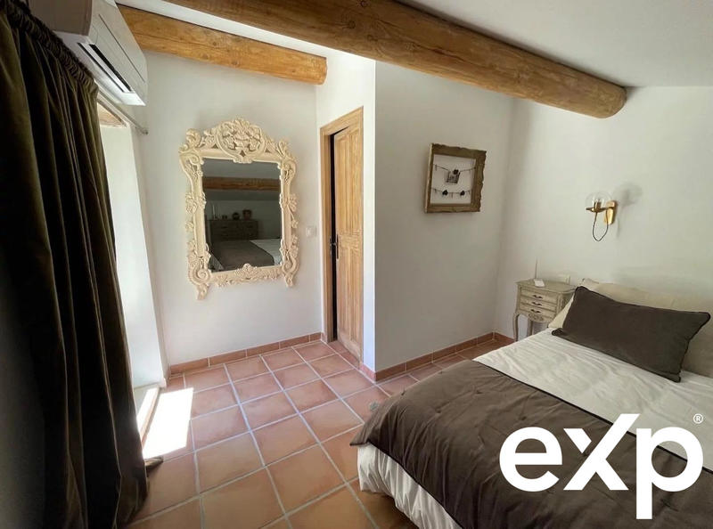 Maison traditionnelle - 95 m² - 3 pièces