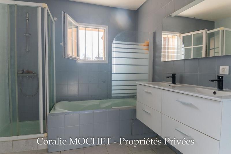 Maison - 92 m² - 5 pièces