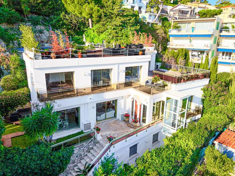 Villa - 272 m² - 6 pièces