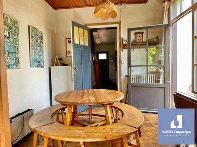 Maison - 200 m² - 6 pièces