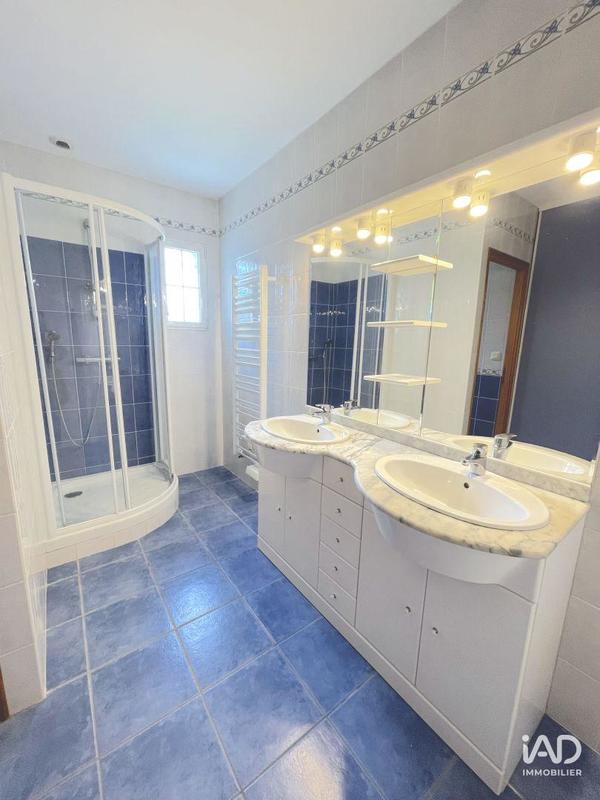 Maison - 199 m² - 5 pièces