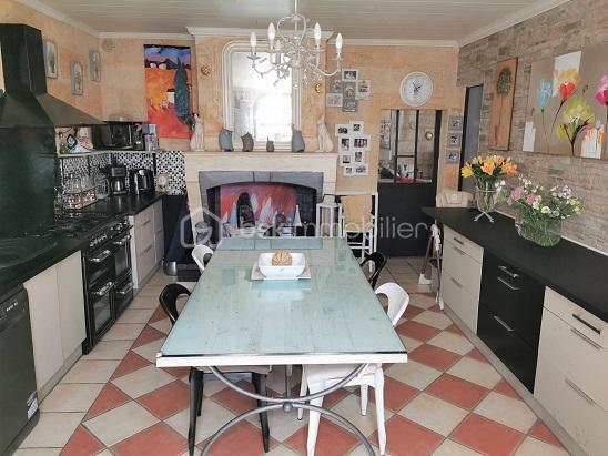 Corps de ferme - 257 m² - 10 pièces