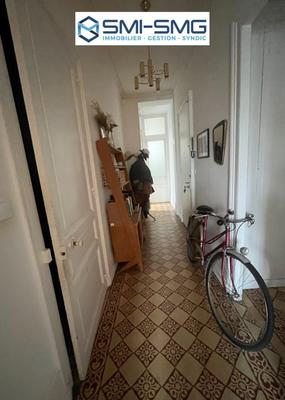 Appartement - 90 m² - 4 pièces