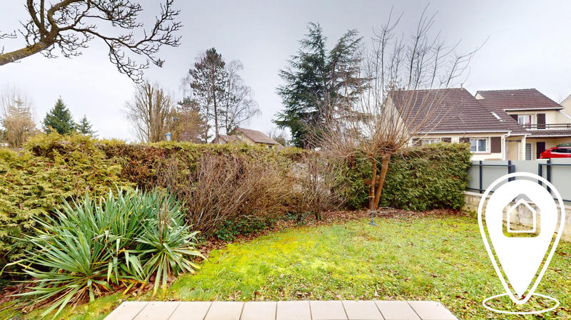 Maison - 96 m² - 6 pièces