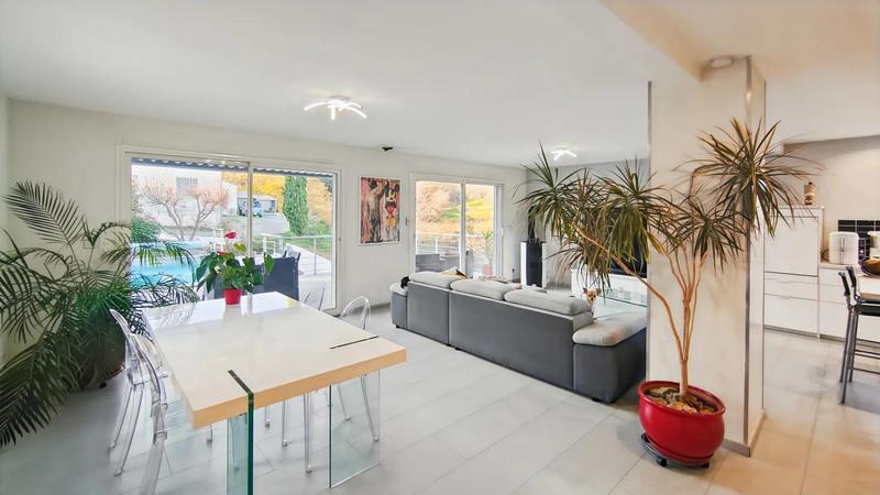 Maison - 119 m² - 5 pièces