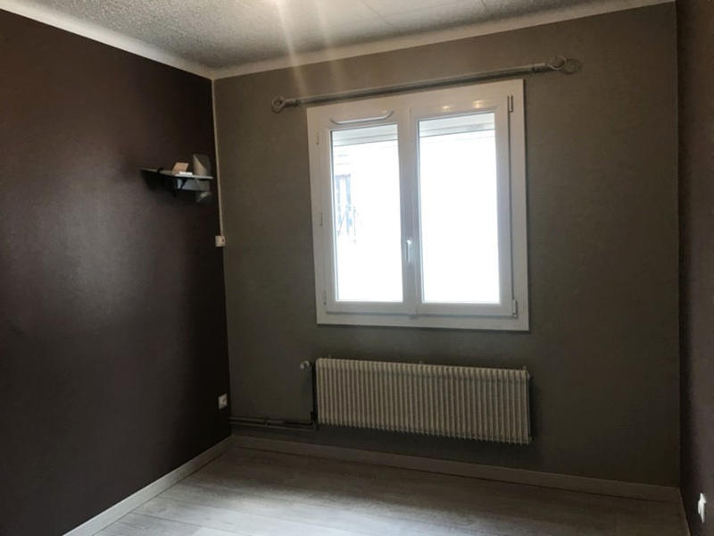 Maison - 99 m² - 6 pièces