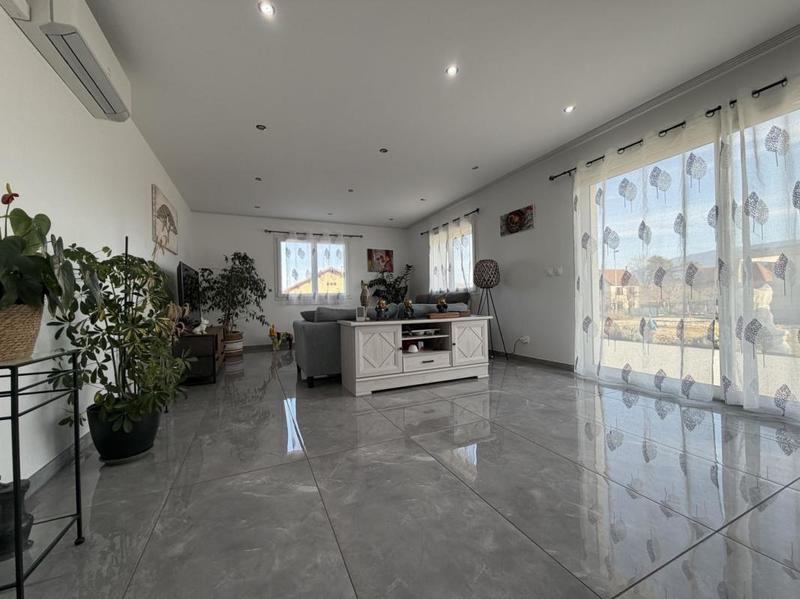 Villa - 125 m² - 5 pièces