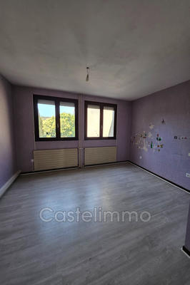 Maison - 211 m² - 4 pièces