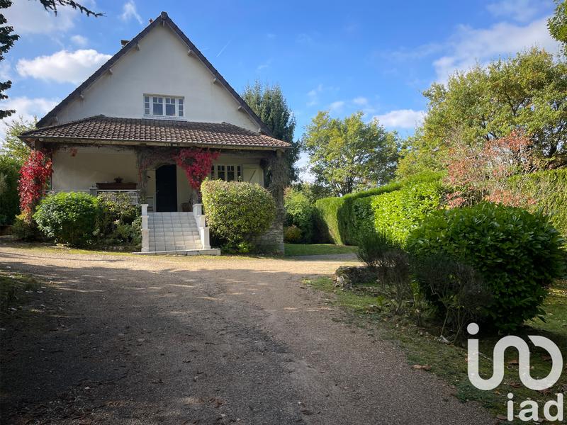 Maison - 200 m² - 8 pièces