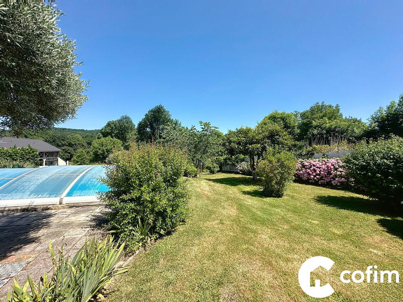 Maison - 185 m² - 7 pièces