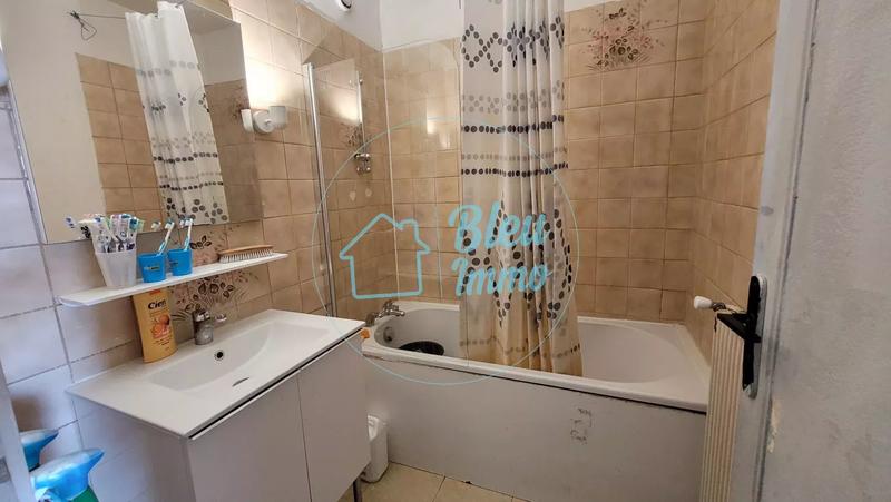 Appartement - 90 m² - 5 pièces