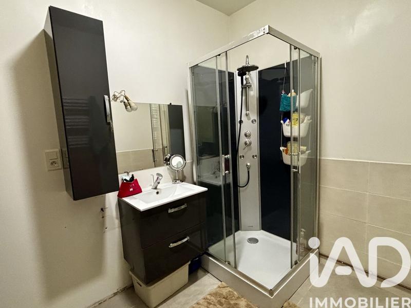 Maison - 230 m² - 11 pièces