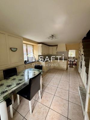 Maison - 102 m² - 4 pièces