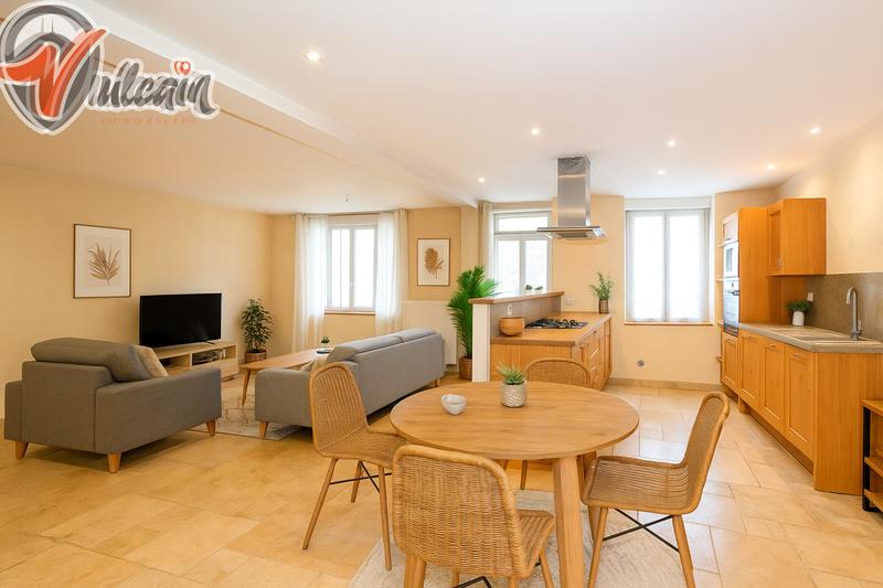 Maison - 200 m² - 6 pièces