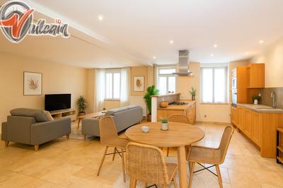 Maison - 200 m² - 6 pièces