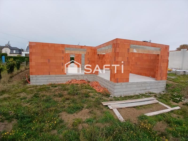 Maison - 95 m² - 5 pièces