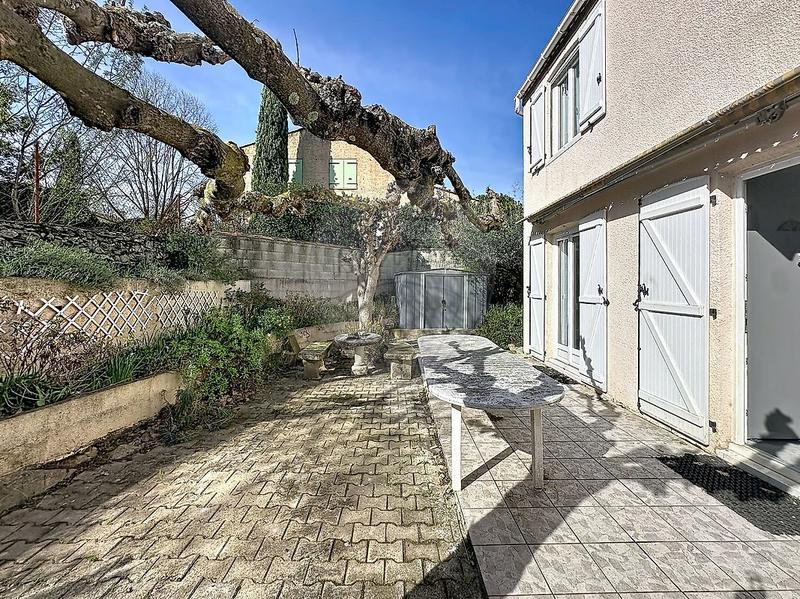 Maison - 99 m² - 5 pièces