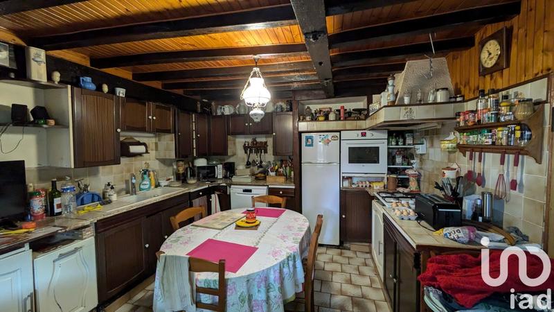 Maison - 210 m² - 8 pièces