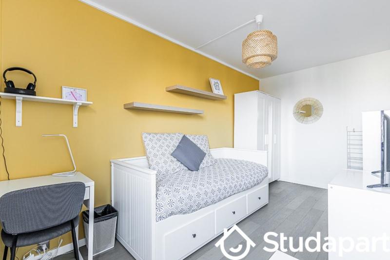 Chambre - 10 m² - 1 pièce