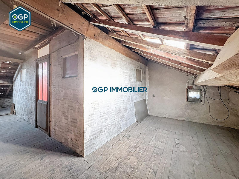 Maison - 147 m² - 8 pièces