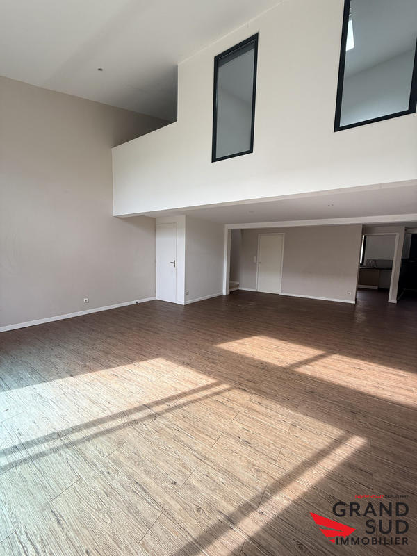 Maison - 110 m² - 4 pièces