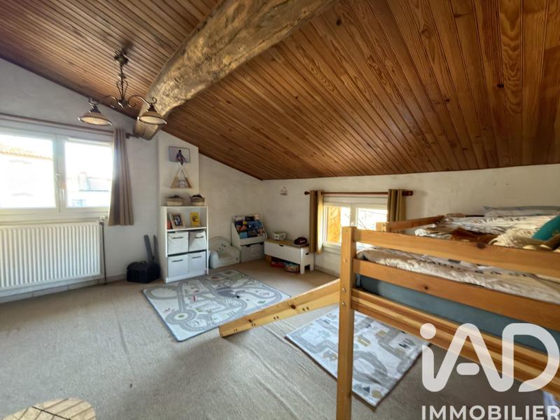 Maison - 223 m² - 8 pièces